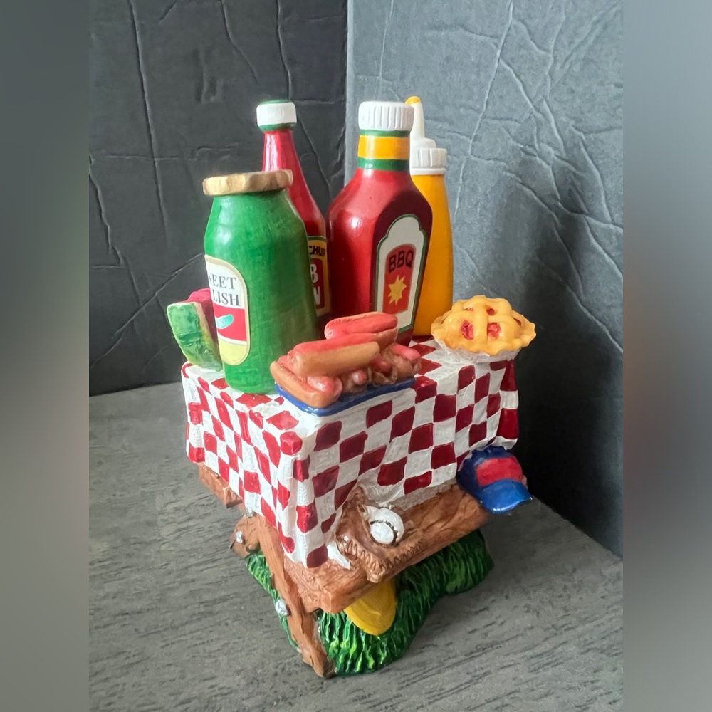 Cute set of 4 mini spreading knife in ceramic picnic table stand